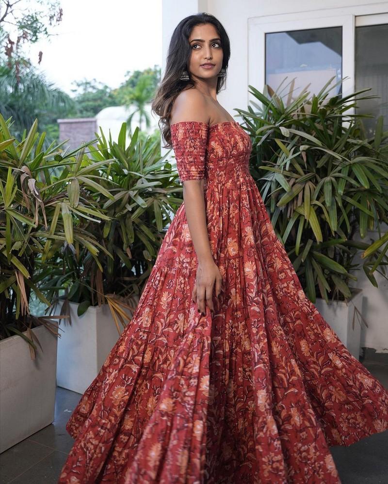 Reba Monica John 6