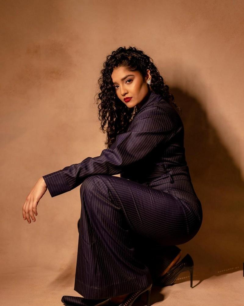 Ritika Singh 7