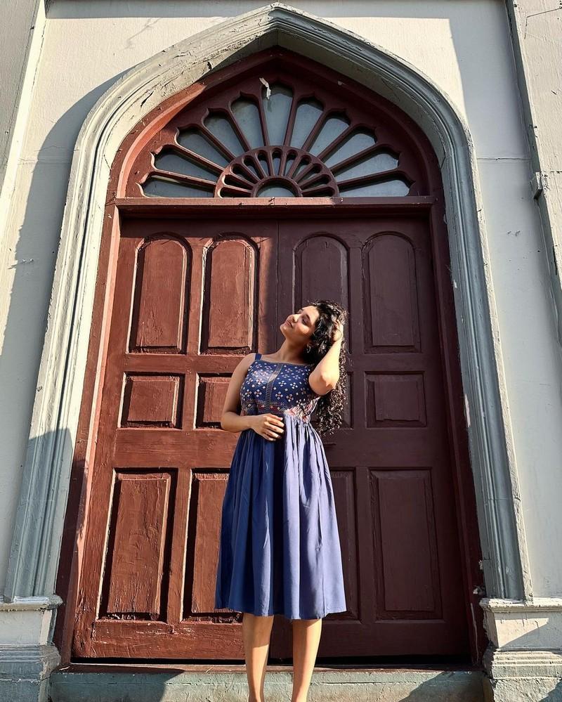 Ritika Singh 7