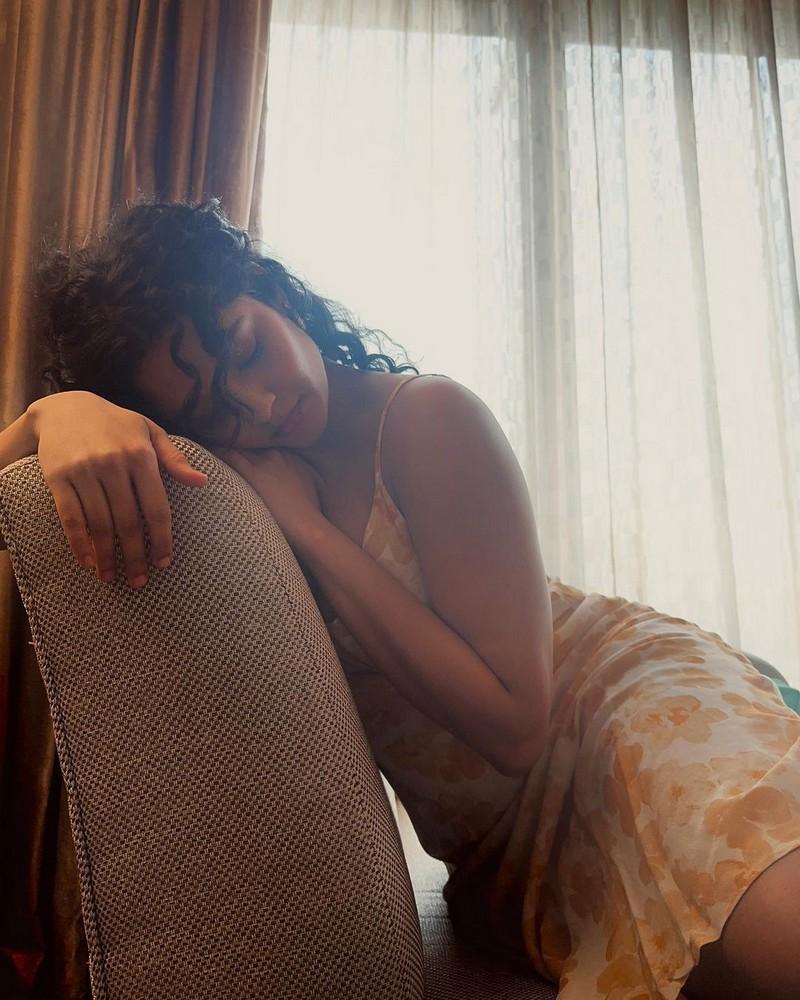 Ritika Singh 8