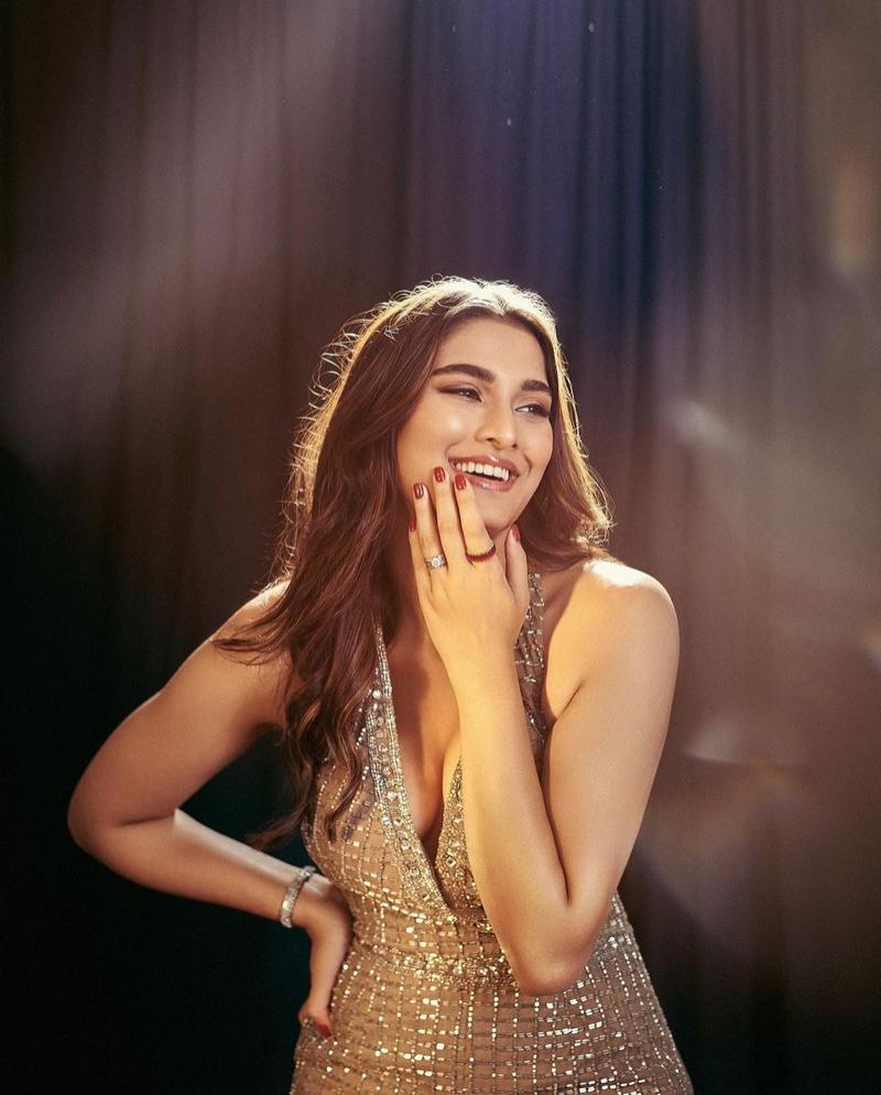 Saiee Manjrekar 8