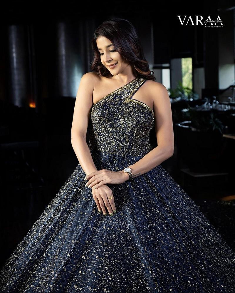 Sakshi Agarwal 3