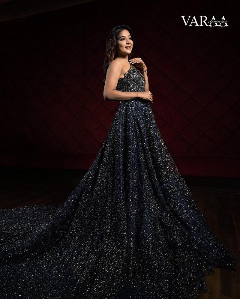Sakshi Agarwal 4
