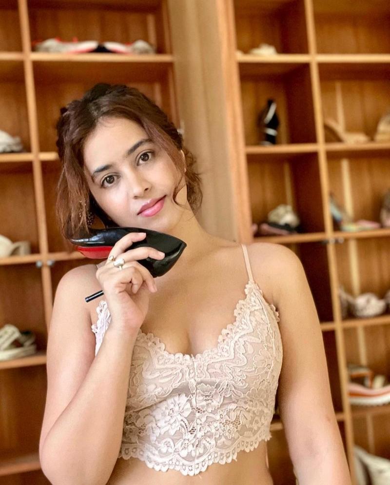 Shobhita Rana 1