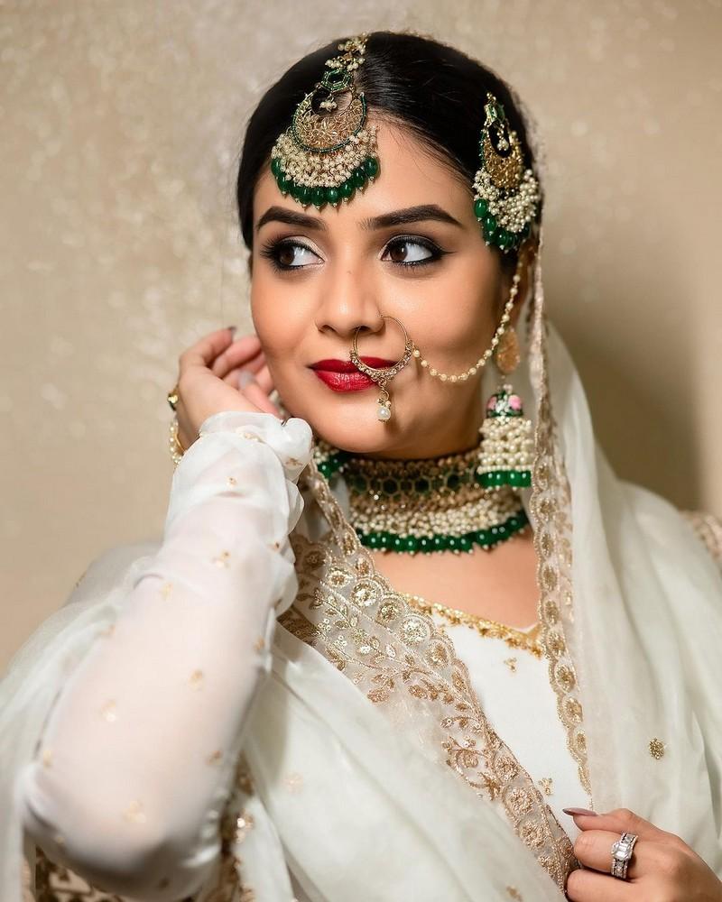 Sreemukhi 3