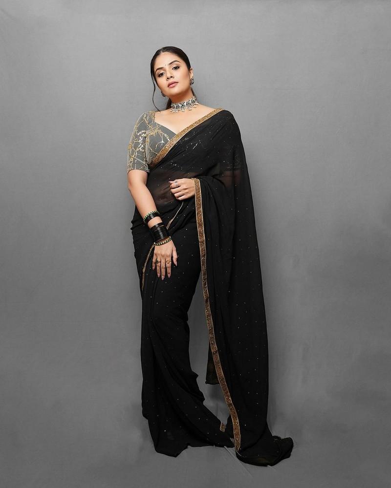 Sreemukhi 3