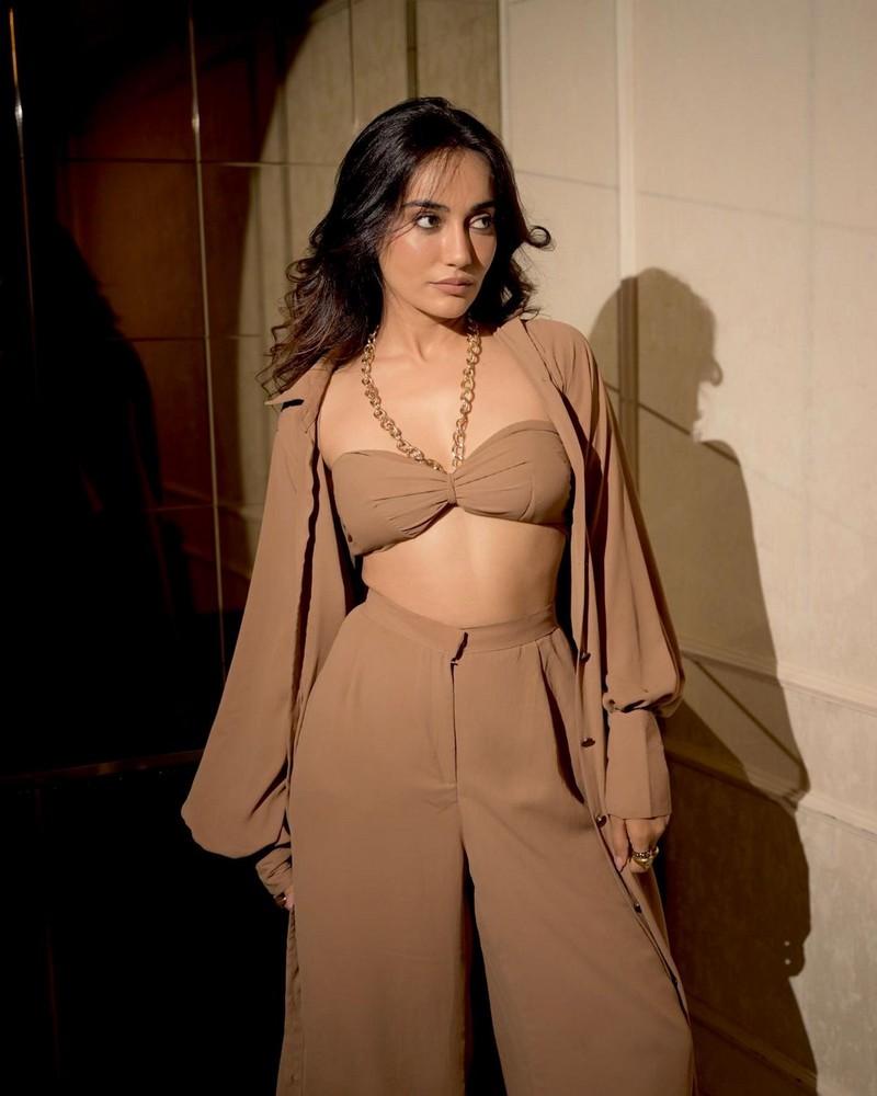 Surbhi Jyoti 10
