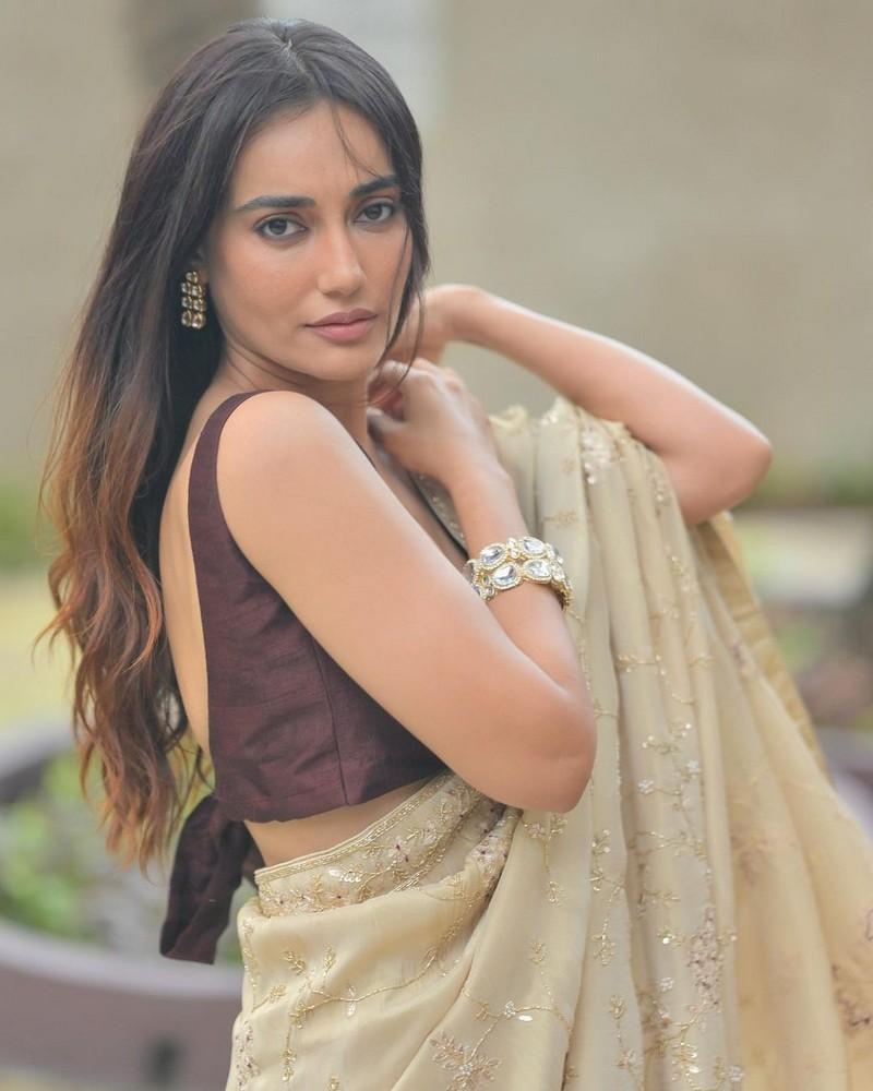 Surbhi Jyoti 5