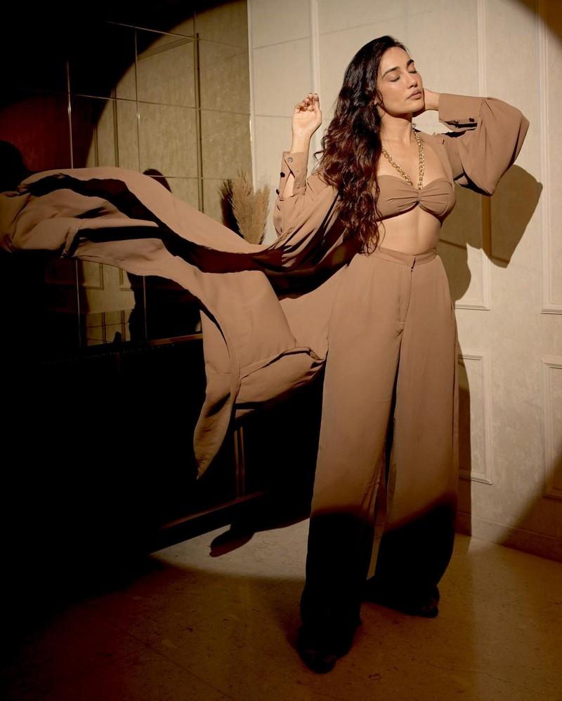 Surbhi Jyoti 6