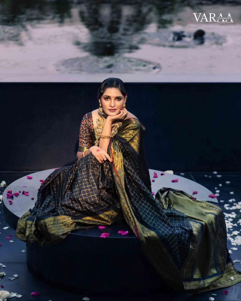 Vani Bhojan 4