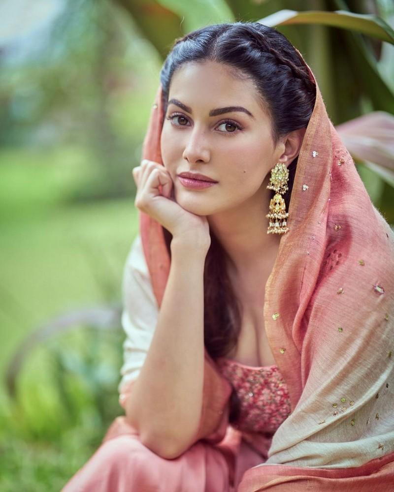 Amyra Dastur 2
