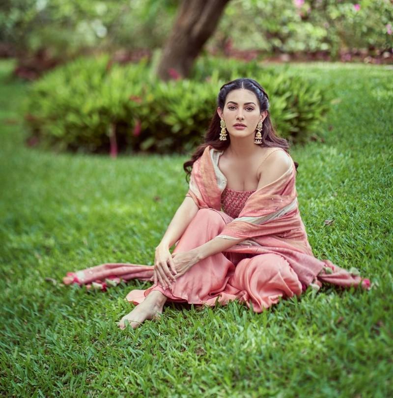 Amyra Dastur 5