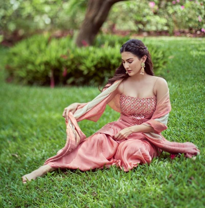 Amyra Dastur 6