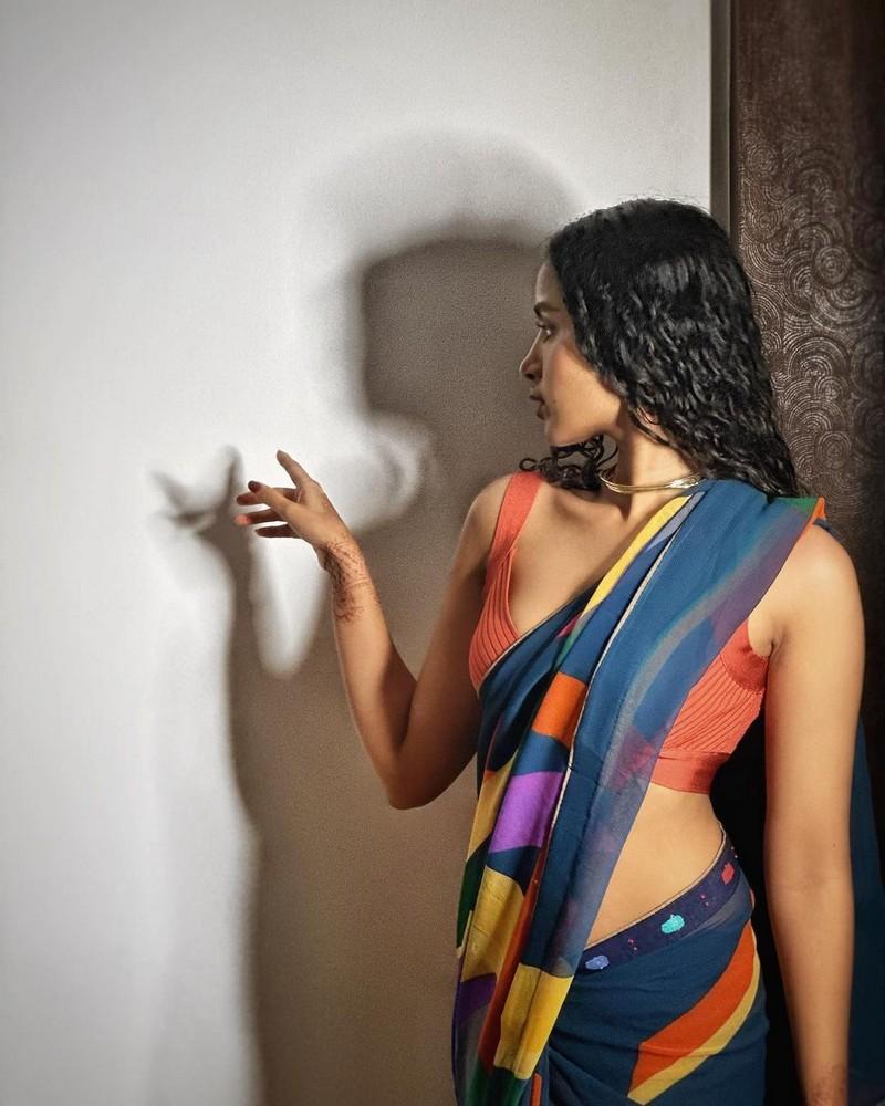 Anupama Parameswaran 11