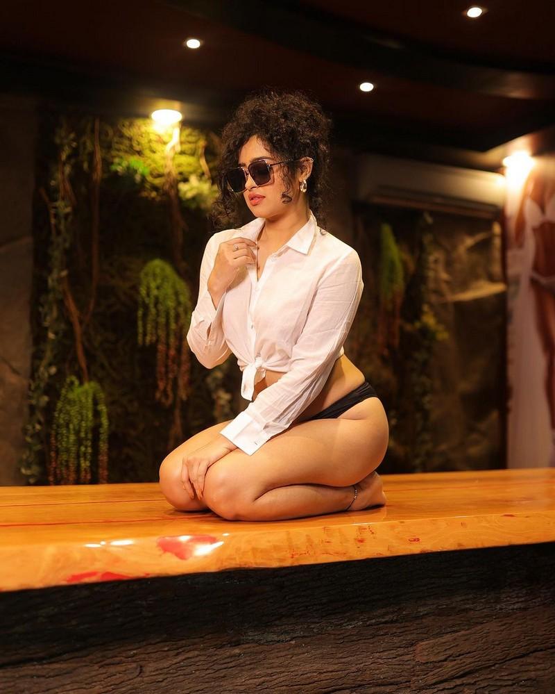 Apsara Rani 10