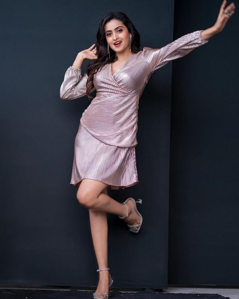 Deepika Pilli 7