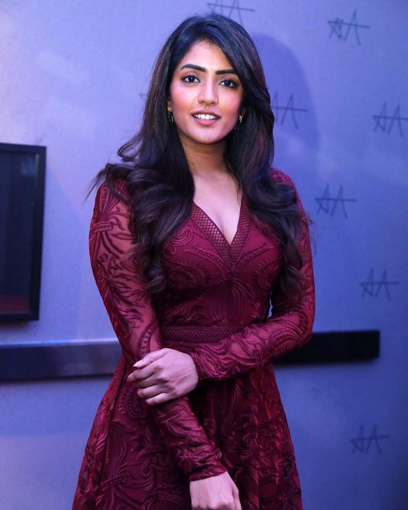 Eesha Rebba 4