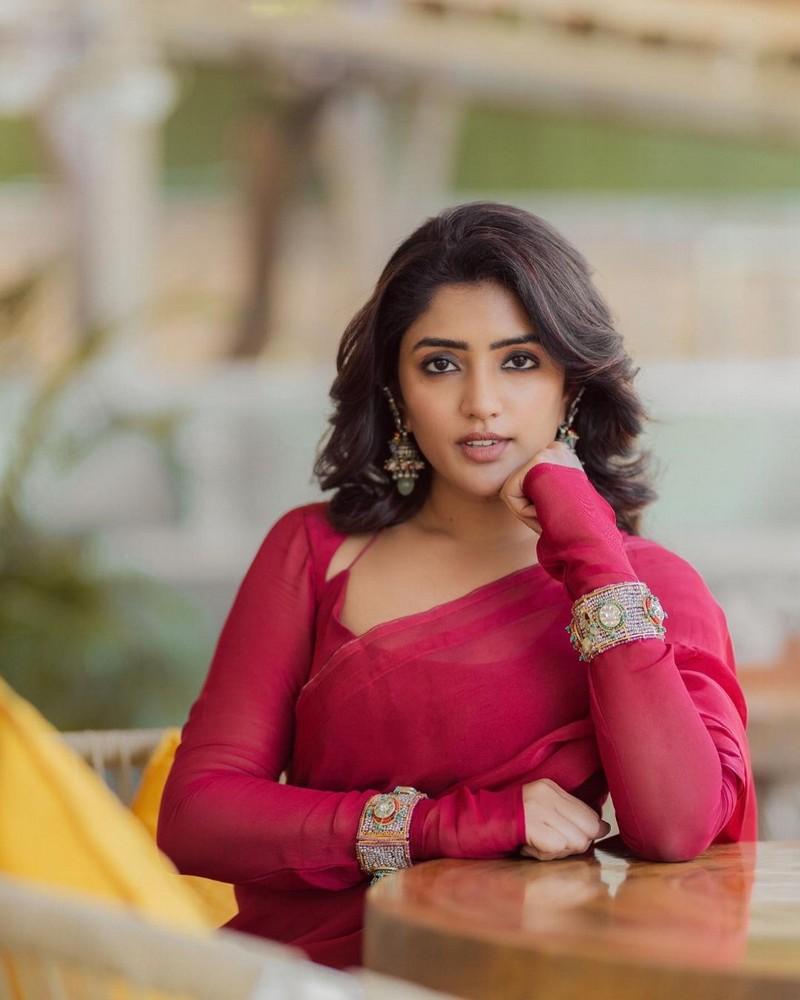Eesha Rebba 9