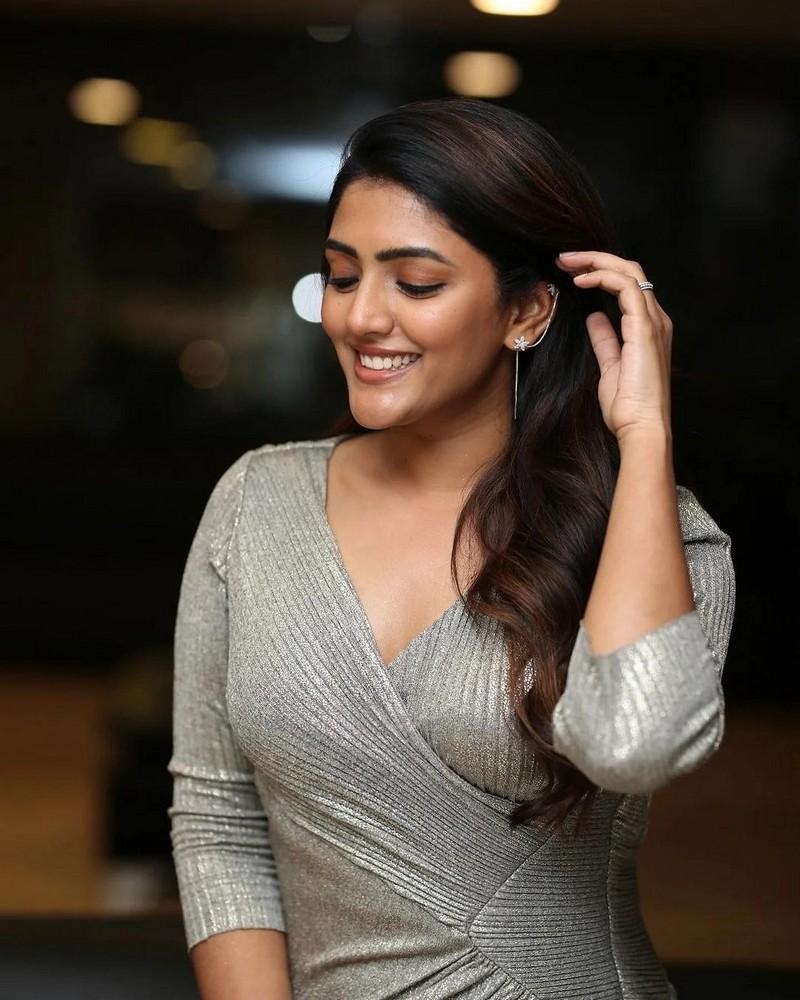 Eesha Rebba 2