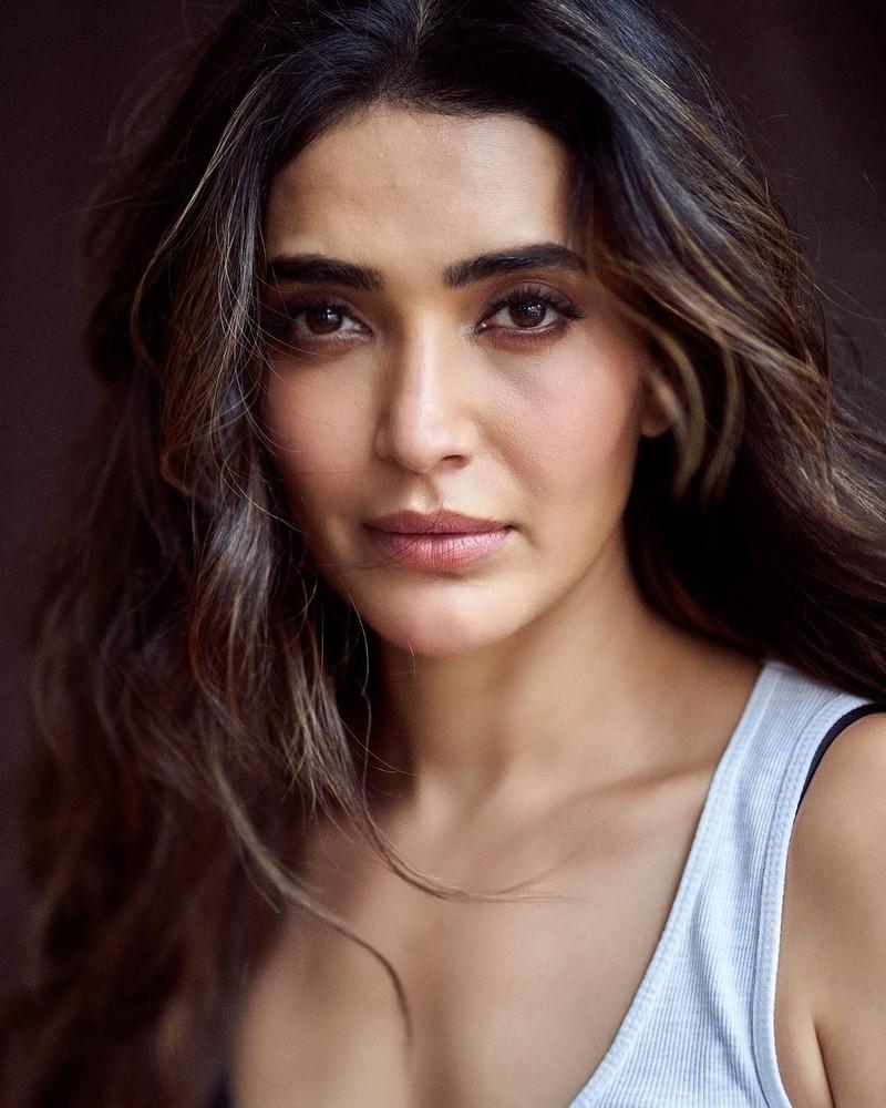 Karishma Tanna Bangera 1
