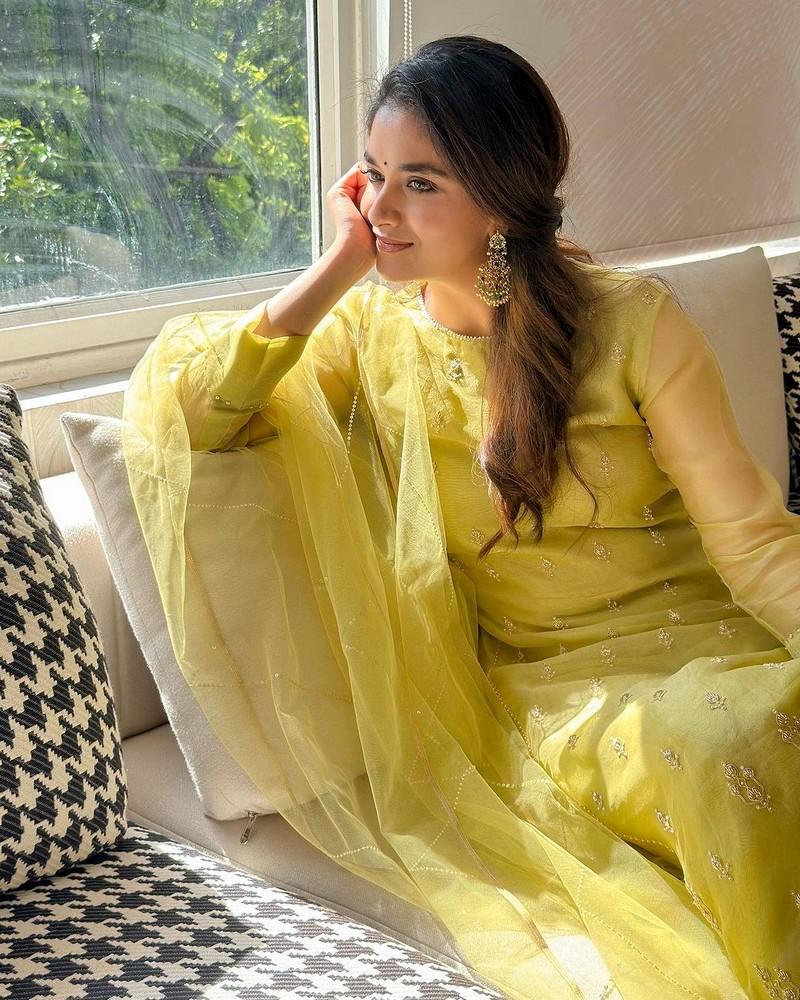 Keerthy Suresh 8