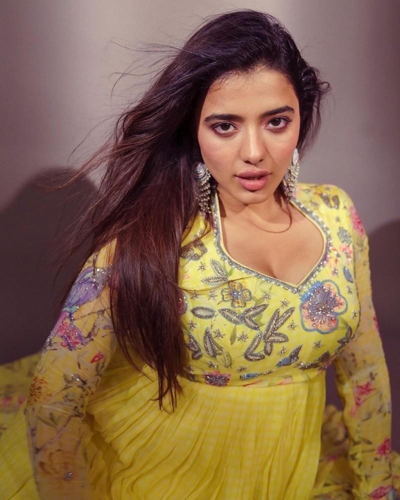 Ketika Sharma 1