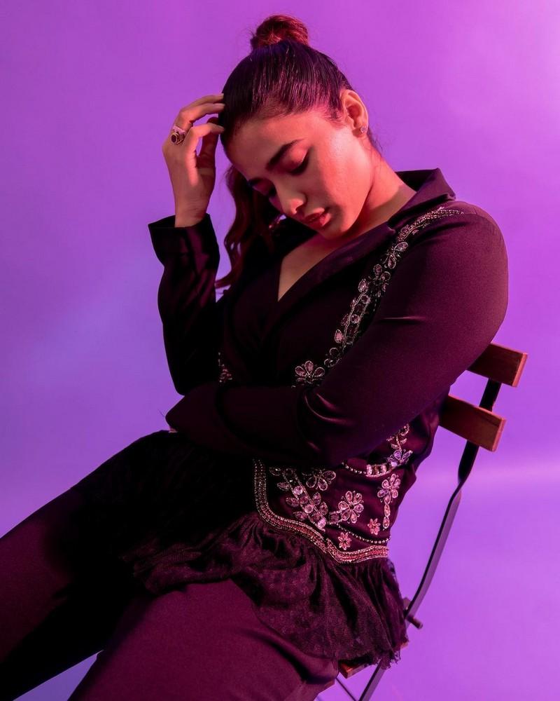 Ketika Sharma 9