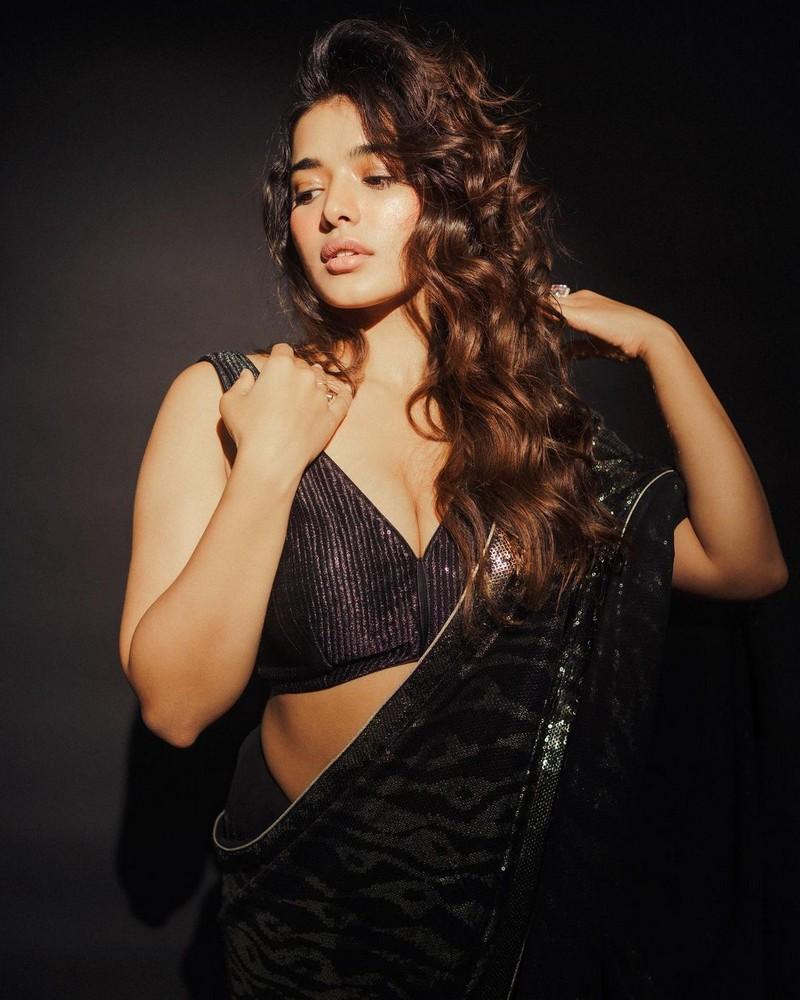 Ketika Sharma 11
