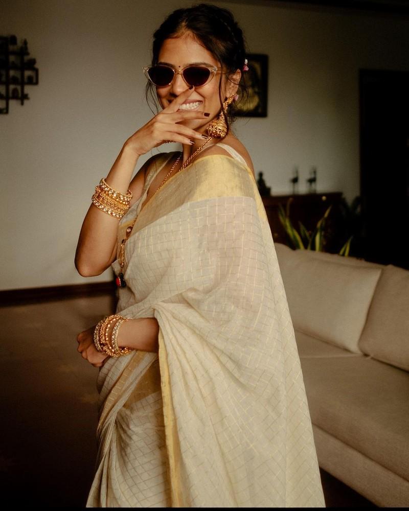Malavika Mohanan 10