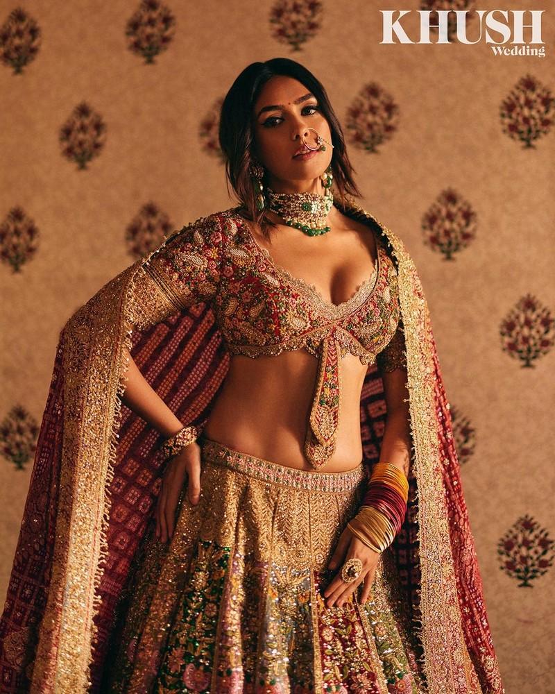 Mrunal Thakur 8