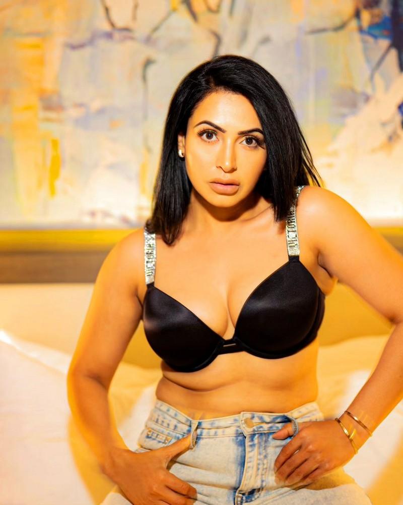 Nandini Rai 7