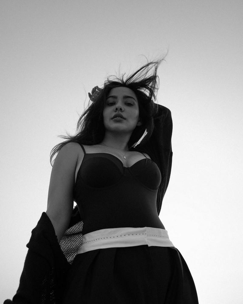 Neha Sharma 2