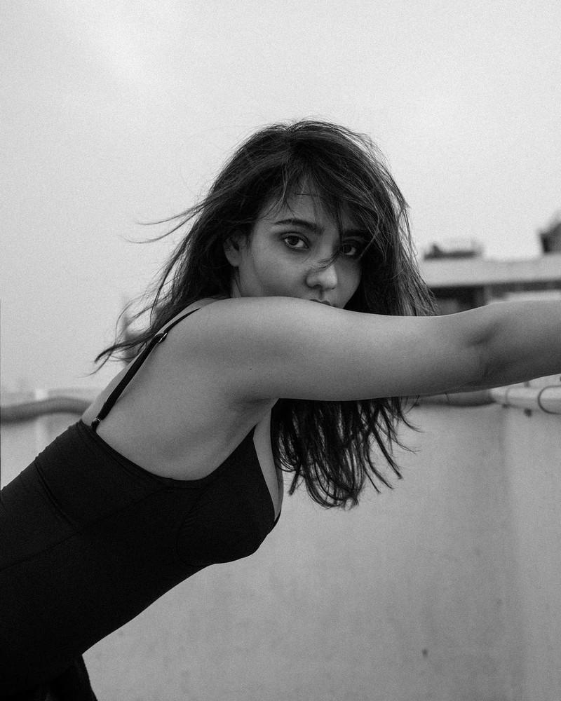 Neha Sharma 6