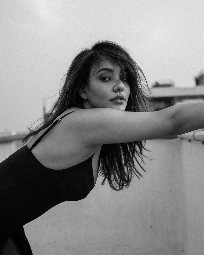 Neha Sharma 7