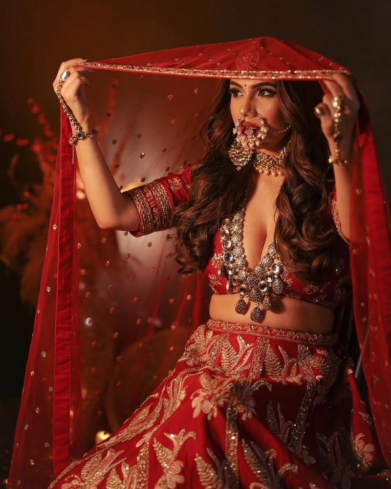 Nehhaa Malik 17