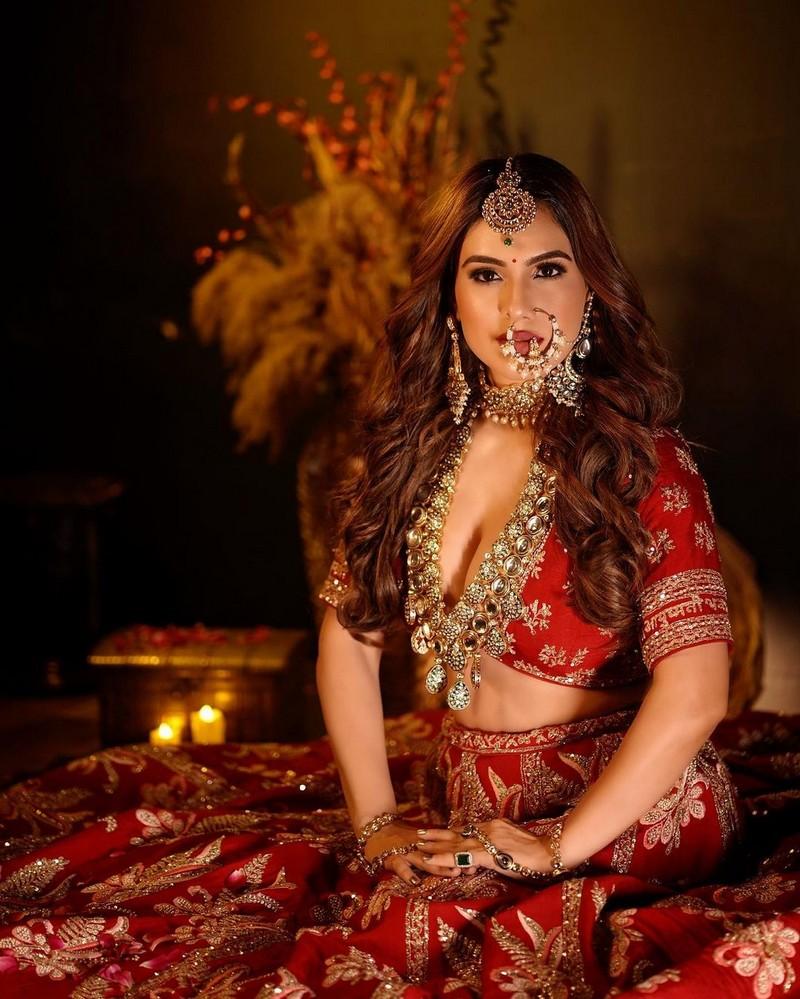 Nehhaa Malik 30