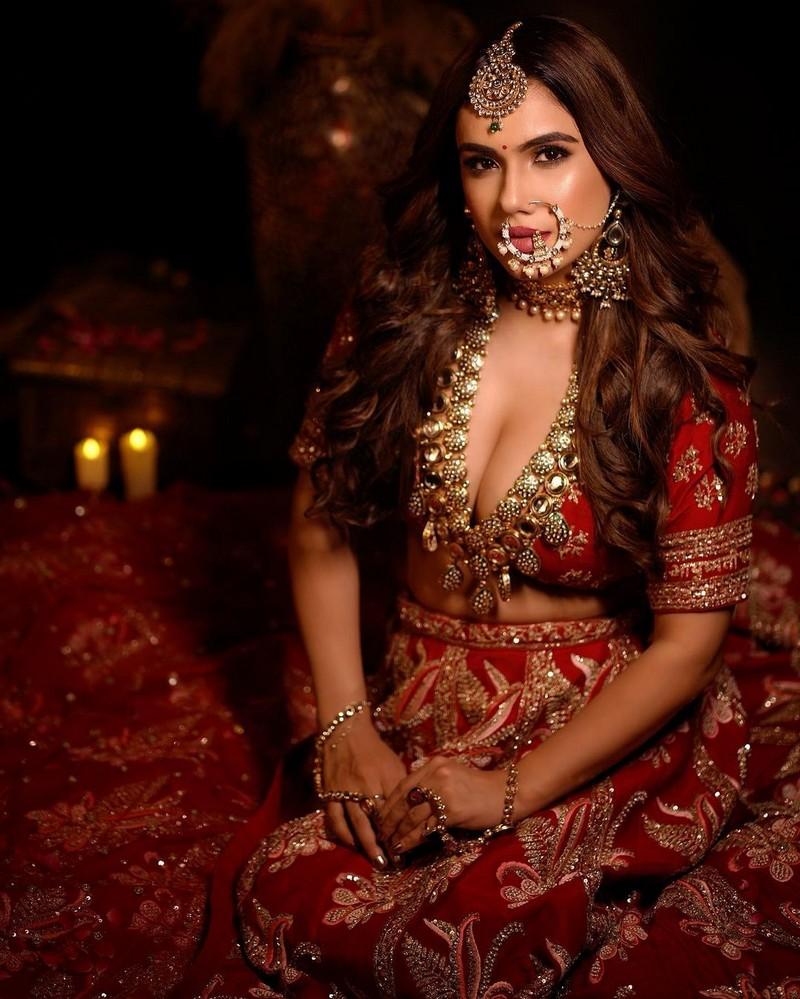 Nehhaa Malik 5