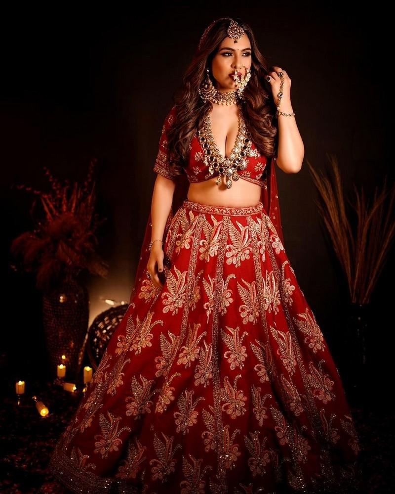 Nehhaa Malik 8