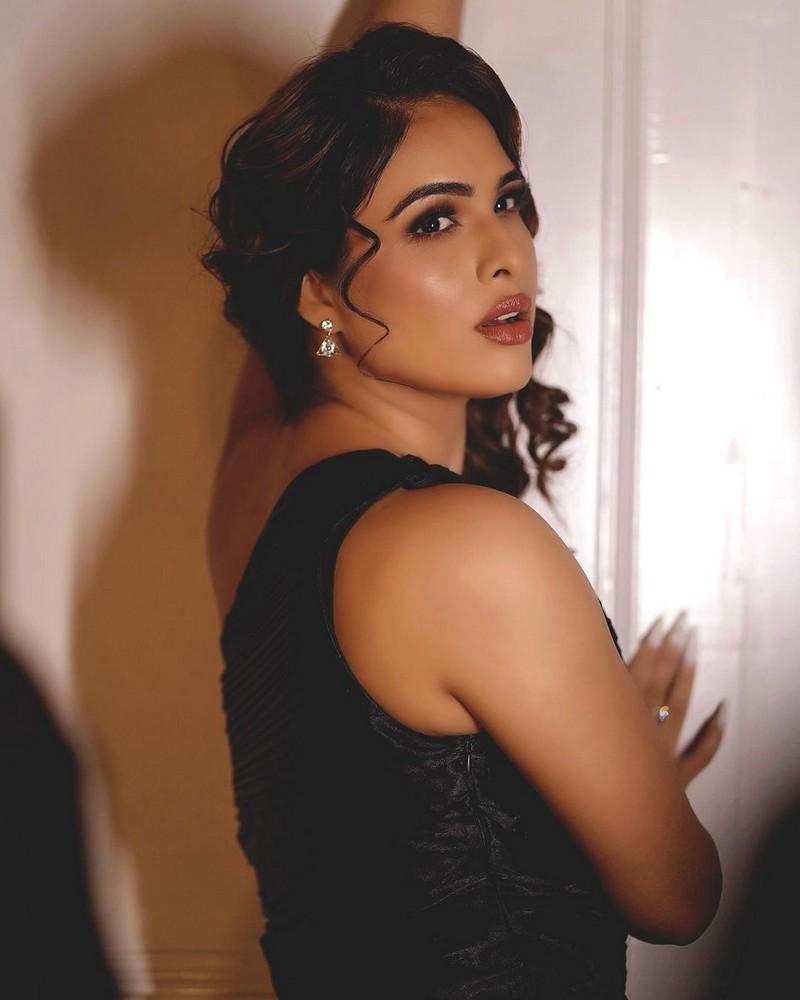 Nehhaa Malik 8