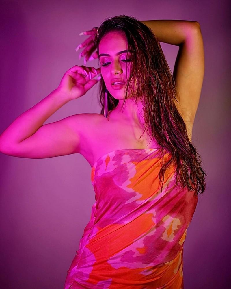 Nehhaa Malik 7