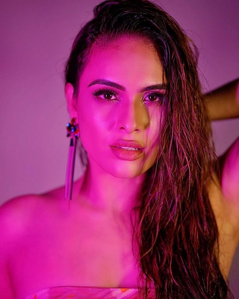 Nehhaa Malik 8