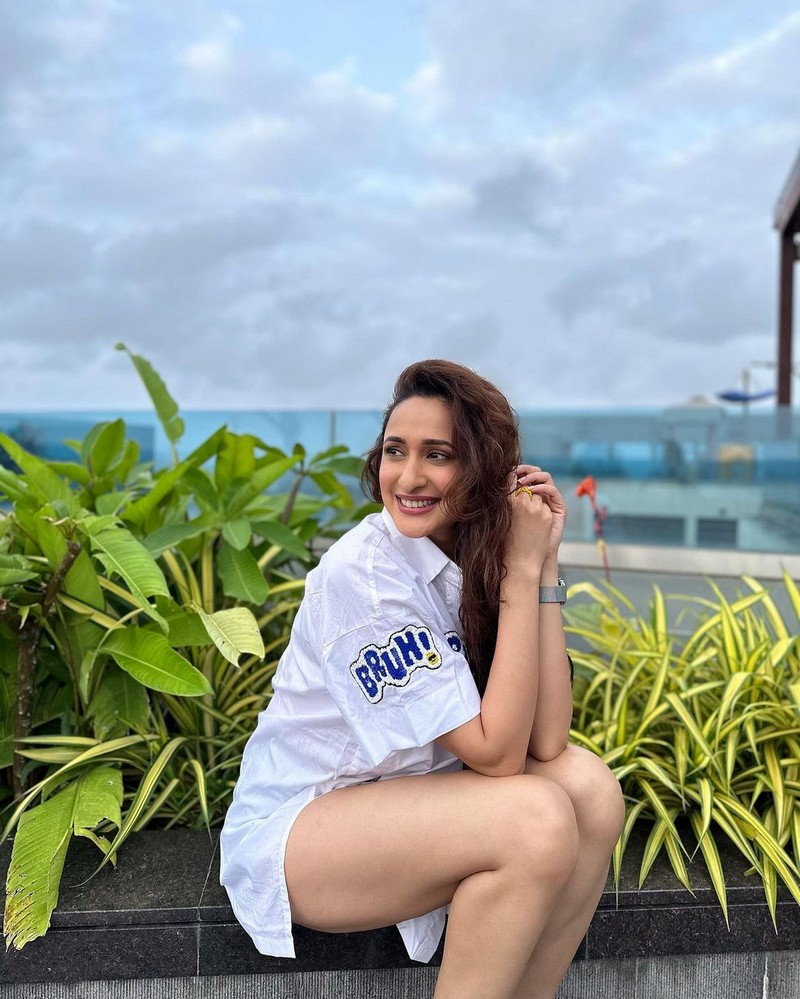 Pragya Jaiswal 11