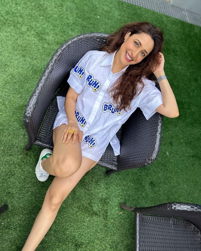 Pragya Jaiswal 12