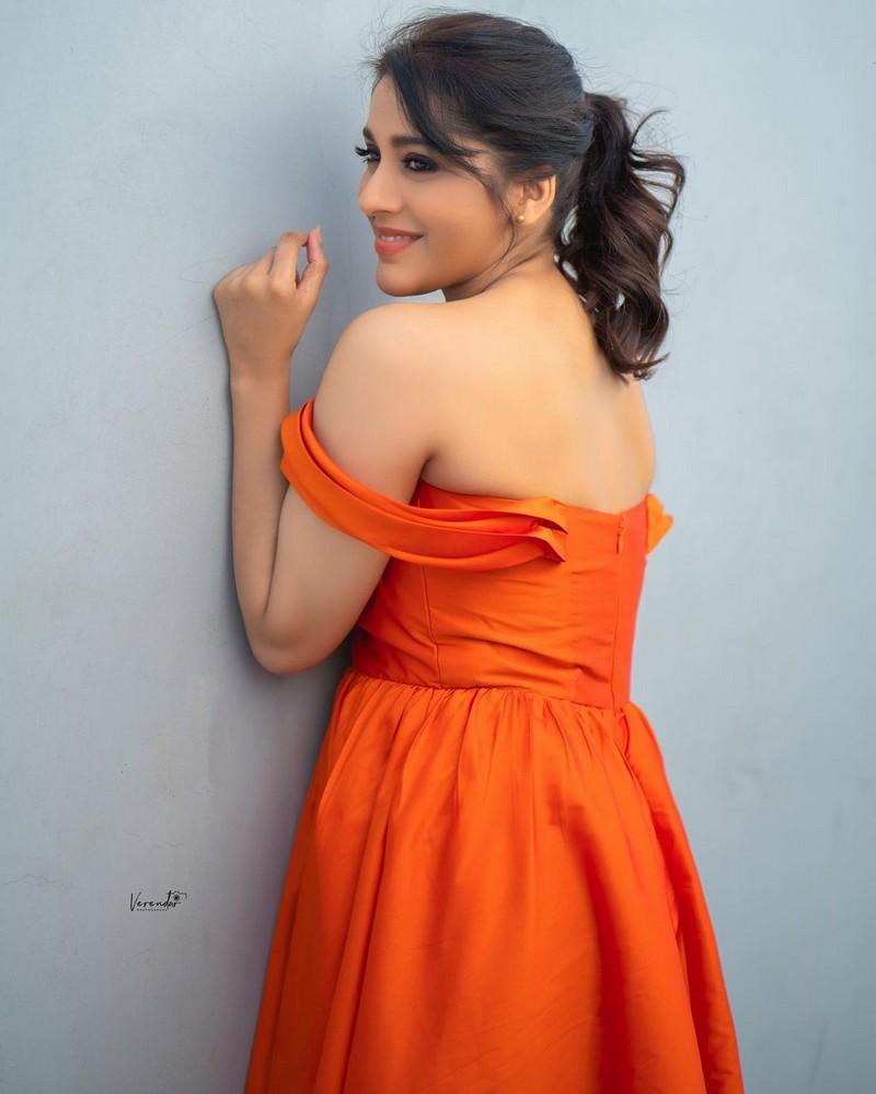 Rashmi Gautam 15