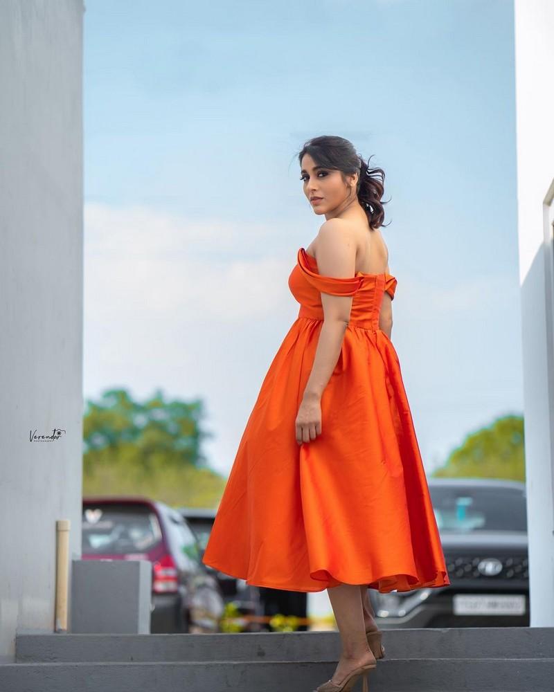 Rashmi Gautam 17
