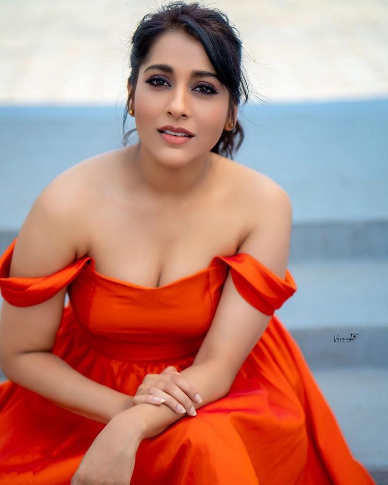 Rashmi Gautam 2