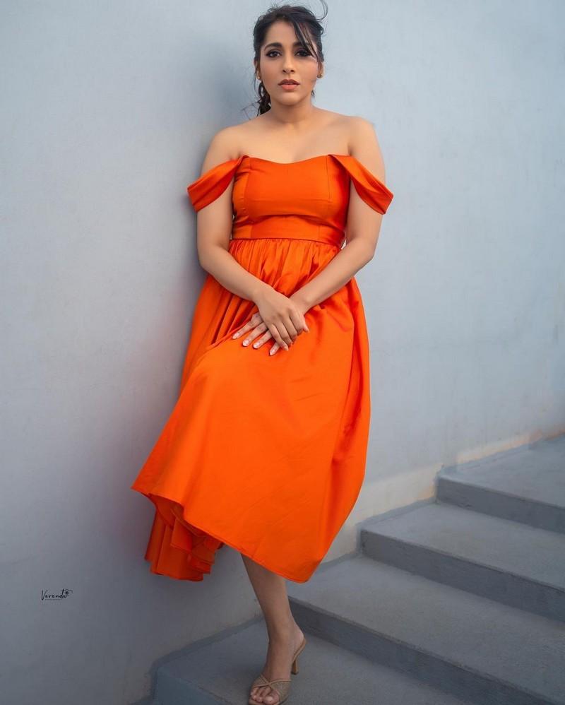 Rashmi Gautam 7