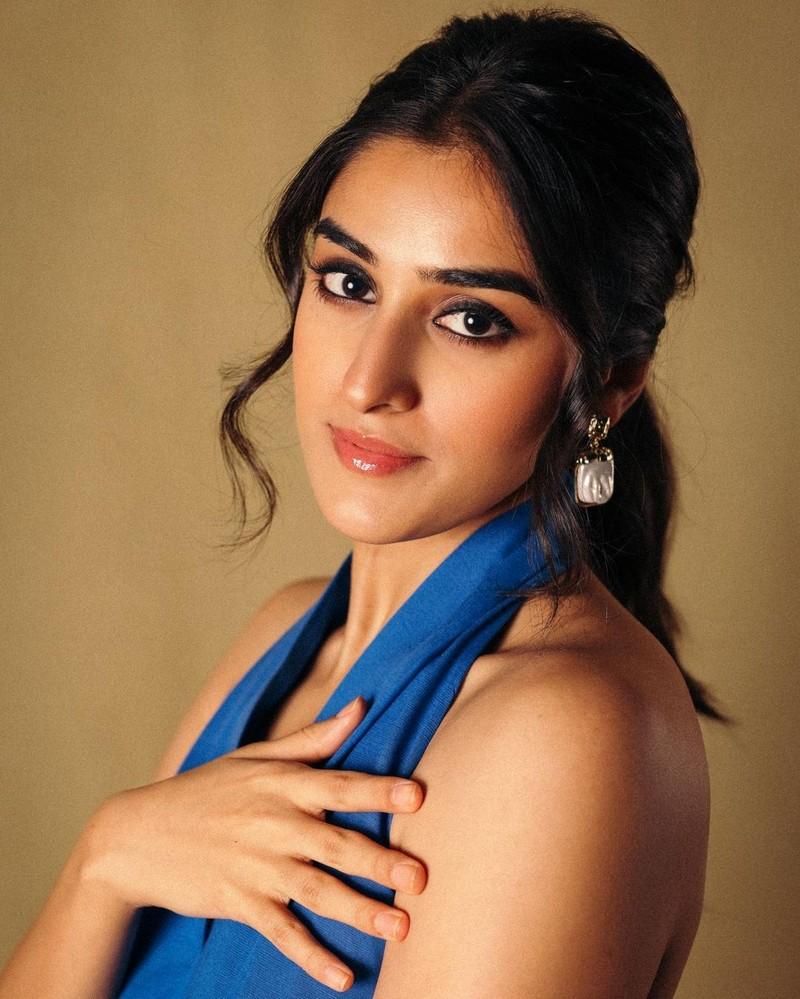Sakshi Vaidya 7