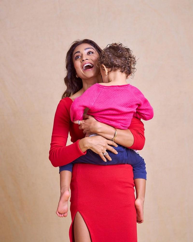 Shriya Saran 6