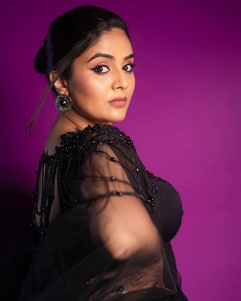 Sreemukhi 5